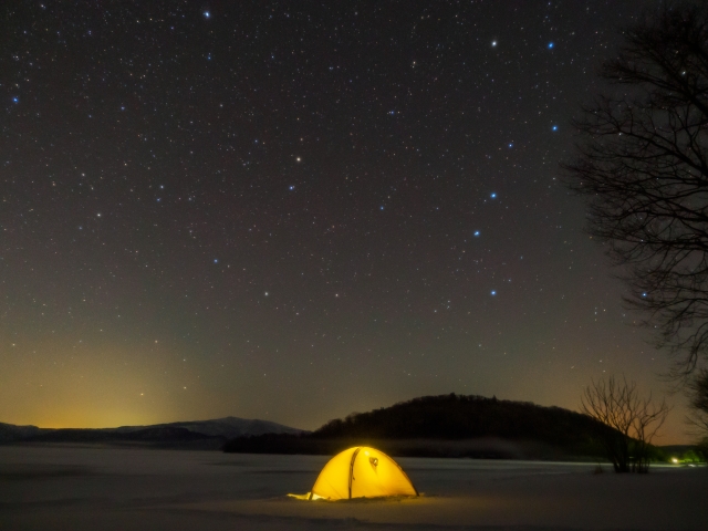 天体観測 キャンプ場で星を見上げるグッズ 季節の星座を見つける楽しみ 星がよく見える時期のキャンプ 暮らしの手作り