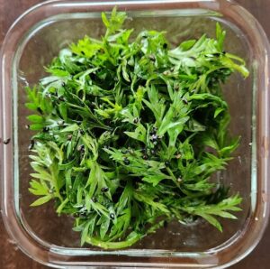 ニンジン葉ゴマ和え