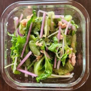 水菜とレタスのサラダ