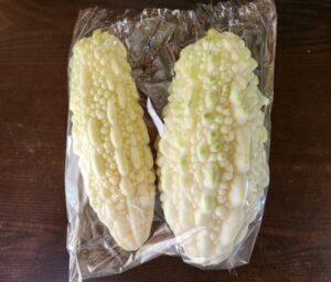 白ゴーヤ
