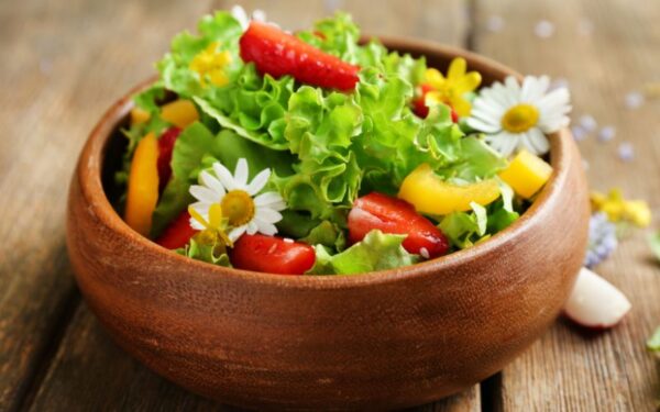 カモミールサラダ