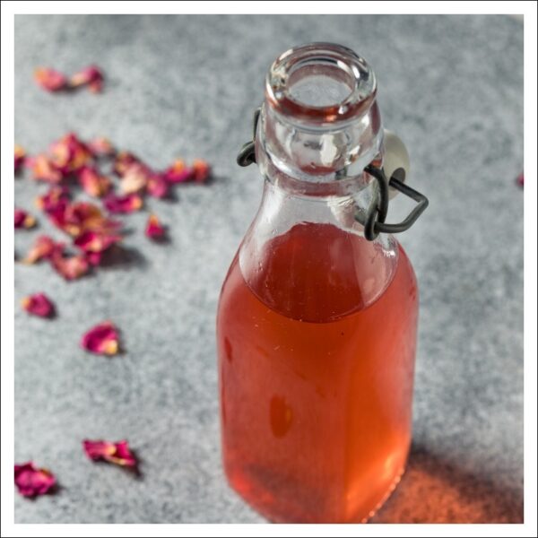 バラの花びらシロップ